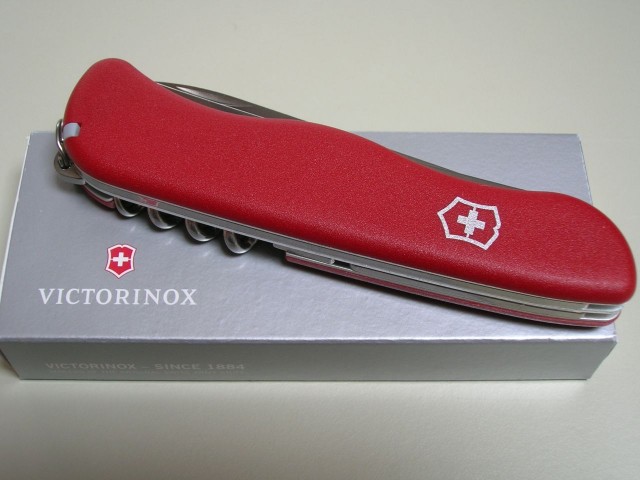 SwissCheeseKnife new red on box