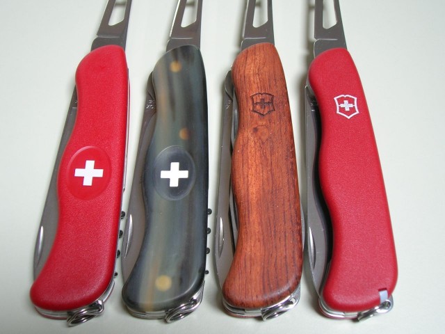 SwissCheeseknives handle front