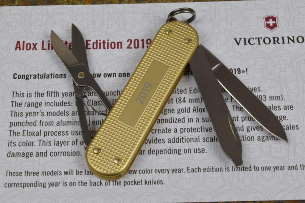 Victorinox Pioneer 93 mm Alox Limited Edition 2019 Champagner-Gold